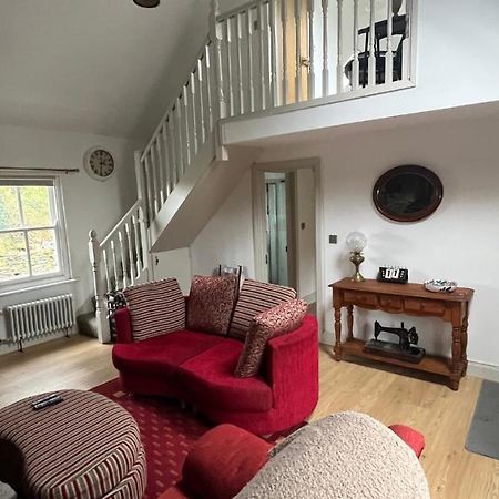 Newly Renovated Stone Cottage Located 2.5 Miles From Killarney Town Teernaboul المظهر الخارجي الصورة